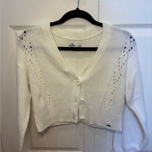 Hollister Women's Cream Cropped Sweater
